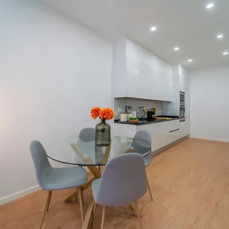 Apartmán Bright 3br W/ 2 Baths - Near Graca & Tagus | By Airnest Lisboa