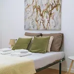 Apartmán Bright 3br W/ 2 Baths - Near Graca & Tagus | By Airnest *